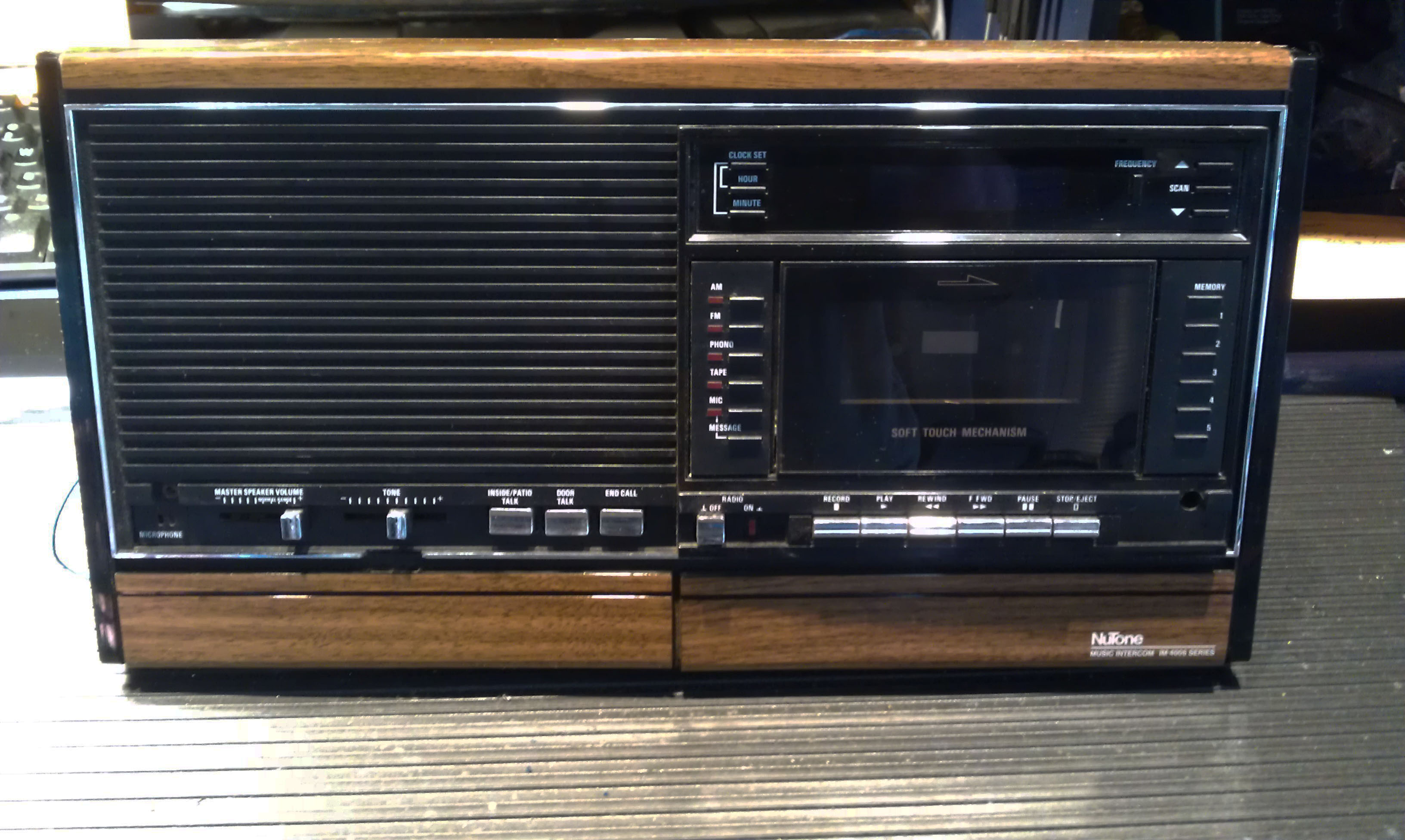 Your Site Name IM4006 NuTone Model IM4006 Radio Cassette